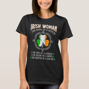 Camiseta Mulher Irlandesa A Alma De Uma Bruxa Trevos _1 
