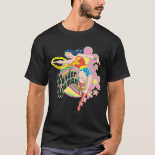 Camiseta Mulher Maravilha Flores Retro