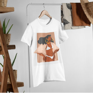 Camiseta Mulher Negra, Bikini Branco, Pronta para Férias de