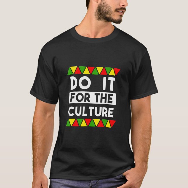 Camiseta Mulher Negra Educada para Perigo História Negra Mê (Frente)