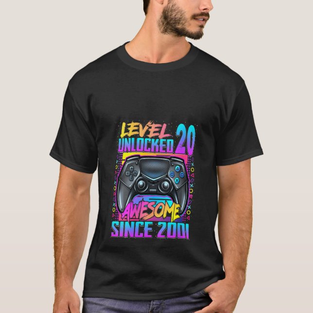 Camiseta Mulher nível 20 desbloqueada incrível desde 2001 2 (Frente)