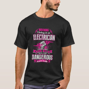 Camiseta Mulher orgulhosa esposa de um eletricista engraça