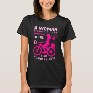 Camiseta mulher rosa sem homem como feminista de bicicleta 