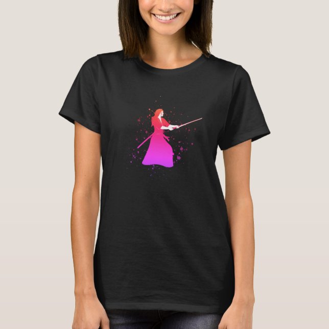 Camiseta Mulher Samurai Guerreira com Espada (Frente)