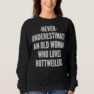 Camiseta Mulher Velha Que Ama Rottweilers Feita Scoop