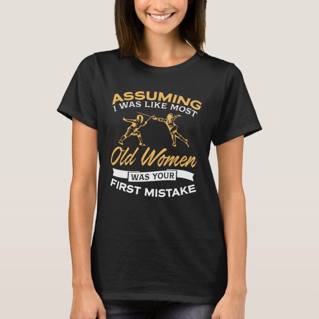 Camiseta Mulheres adultas engraçadas que cercam amantes (Frente)