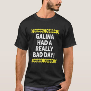 Camiseta Mulheres Avisando Galina Teve Um Dia Muito Ruim Mo
