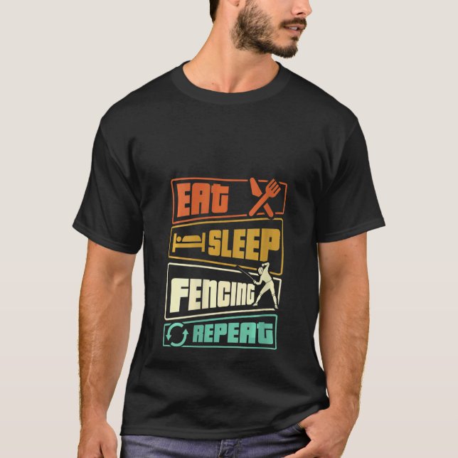Camiseta Mulheres Comem Esgrima De Sono Repetir Espada Sabe (Frente)