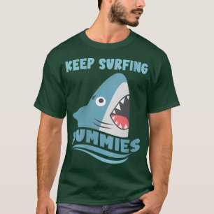 Camiseta Mulheres Continuam Surfando Buracos Surfboa