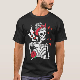 Camiseta Mulheres Esqueleto Bebem Café Engraçado Esqueleto