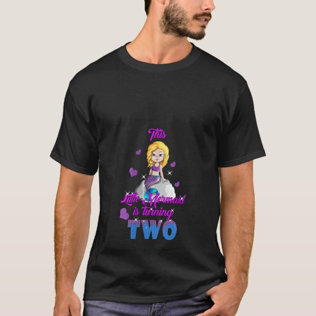 Camiseta Mulheres Esta Pequena Sereia Está Transformando Do (Frente)