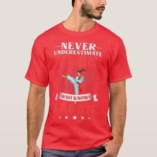 Camiseta Mulheres Karate Fighter Black Belt Formação B