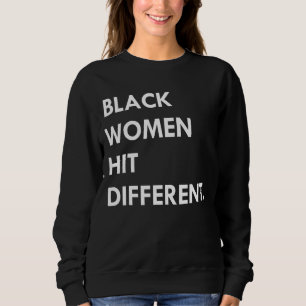 Camiseta Mulheres Negras Atingem Roupa diferente