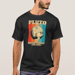 Camiseta Mulheres Nunca Esquecem Plutão Retro Ciência Espac
