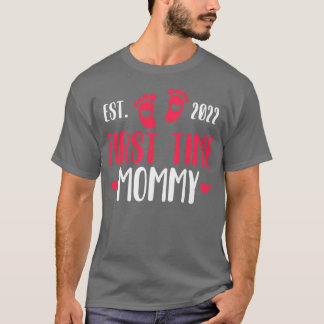 Camiseta Mulheres Primeira Mamãe 2022 Anúncio de Gravidez