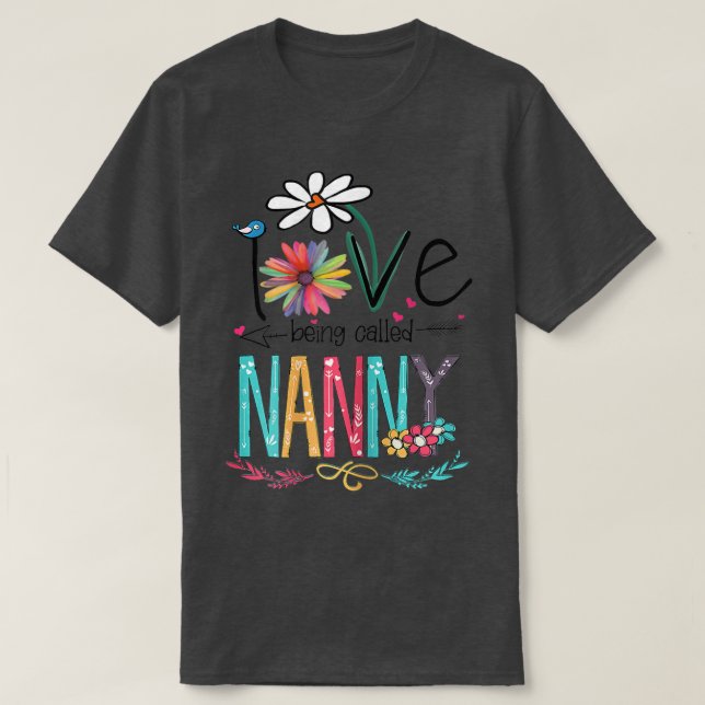 Camiseta Mulheres Que Eu Adoro Ser Chamadas De Babá Dons De (Frente do Design)