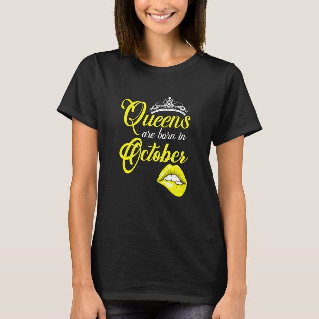 Camiseta Mulheres Queens São Nasceres Em Outubro Zodiac Sco (Frente)