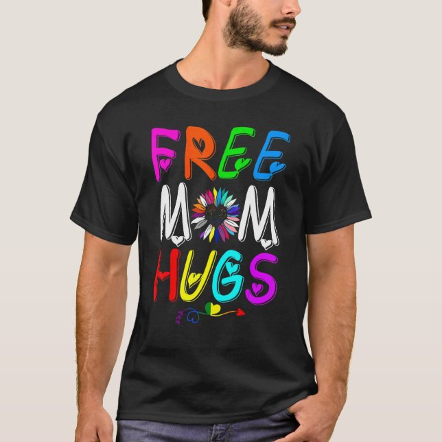 Camiseta Mulheres Retron Free Mãe Abraça Rainbow Lgbtq Lgbt (Frente)