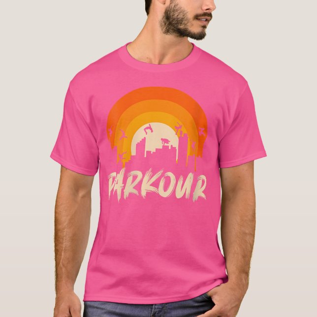 Camiseta Mulheres Saltando Em Edifício Parkour (Frente)
