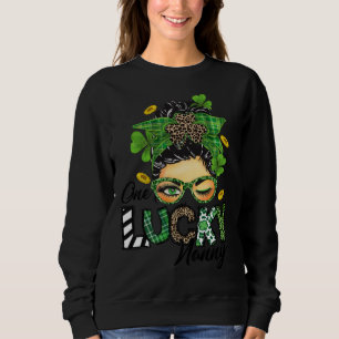 Camiseta Mulheres Uma Babá Sortuda Dia de São Patrício Mãe