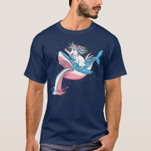 Camiseta Mulheres Unicorn Viajando Transgênito de Tubarão d