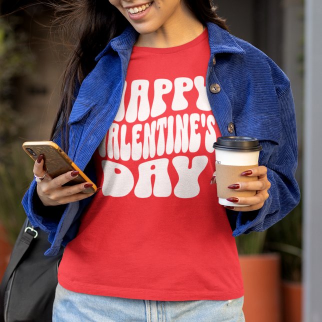 Camiseta Mulheres Vermelhas Modernas com Feliz dia de os na (Criador carregado)