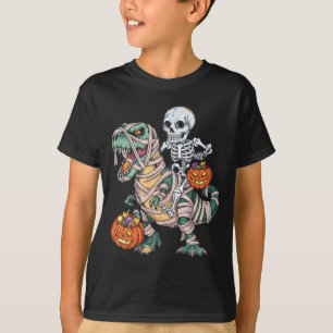 Camiseta Múmia de Esqueleto Montando Dinossauro T Rex Hallo