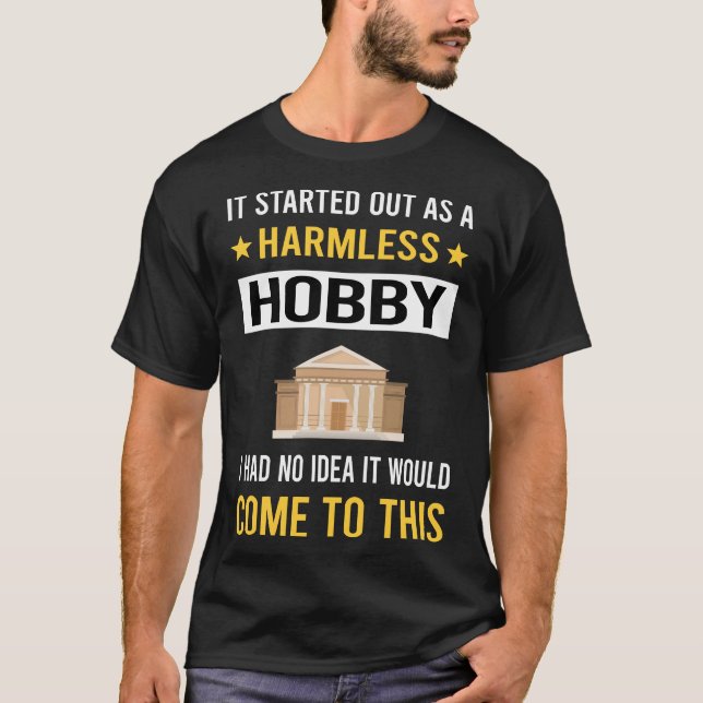Camiseta Museu Hobby sem Hétero (Frente)