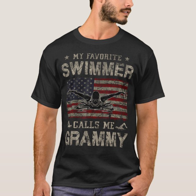 Camiseta My Favorite Swimmer Calls Me Grammy Mothers Day (Frente)