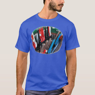 Camiseta na caixa de sinalização