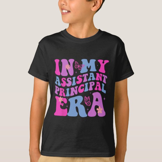 Camiseta Na Minha Época Principal Assistente No Dia Passado (Frente)