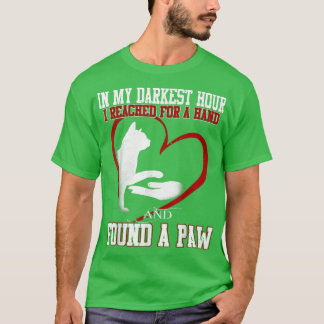 Camiseta Na minha hora mais escura encontrei uma pata de ga