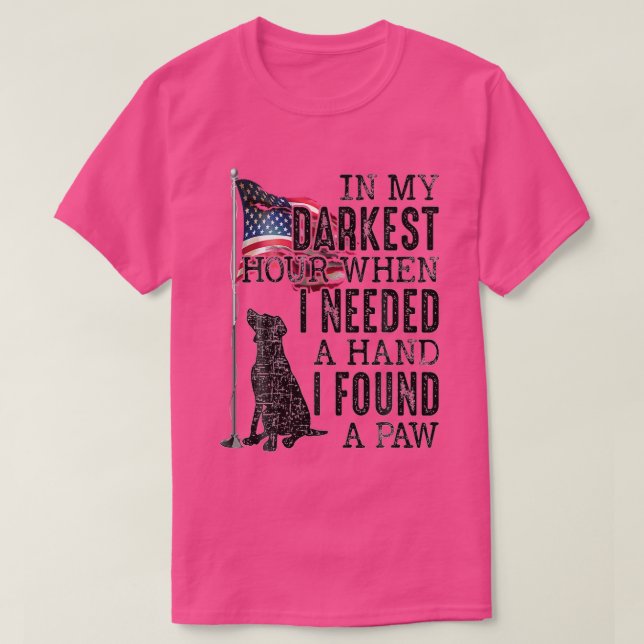 Camiseta Na Minha Hora Mais Escura Eu Cheguei Para Encontra (Frente do Design)