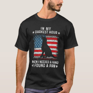 Camiseta na minha hora mais escura quando precisava de uma