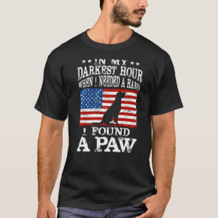 Camiseta Na Minha Hora Mais Escura Quando Precisava De Uma