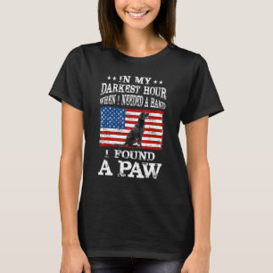 Camiseta Na Minha Hora Mais Escura Quando Precisava De Uma 