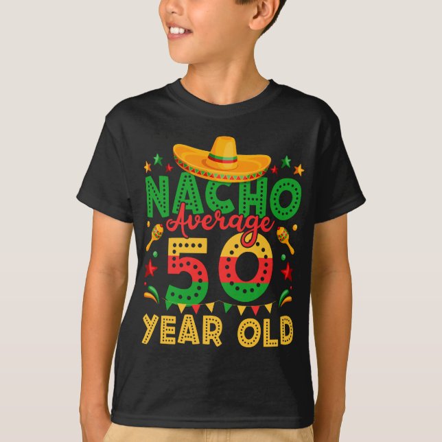 Camiseta Nacho Média 50 Anos Cinco de Mayo Boy (Frente)