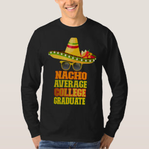 Camiseta Nacho Média de Formando Universitário