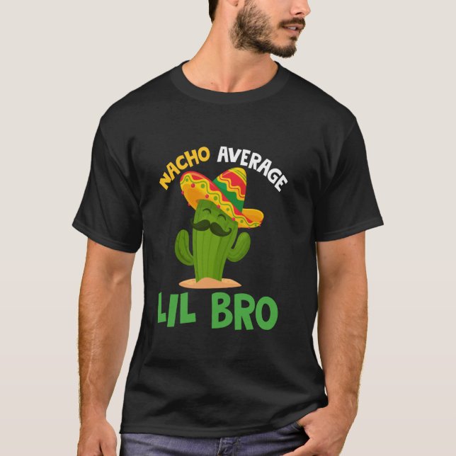 Camiseta Nacho Média Lil Bro Cinco de Mayo Sombrero Mexican (Frente)