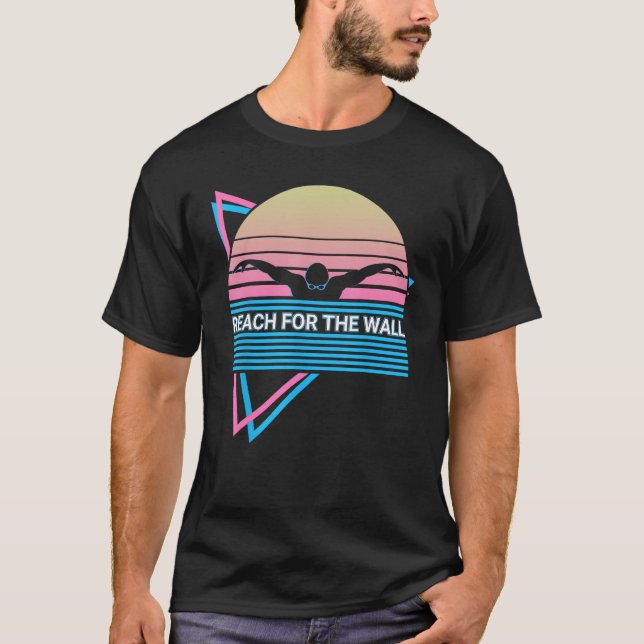 Camiseta Nadadores De Nadação Retro Reach For The Wall (Frente)