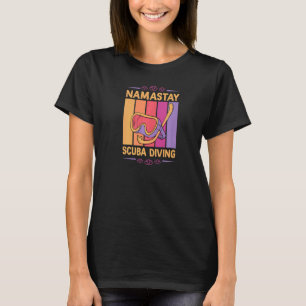 Camiseta Namastay Mergulho Retro Nomaste Yoga Lótus Flo