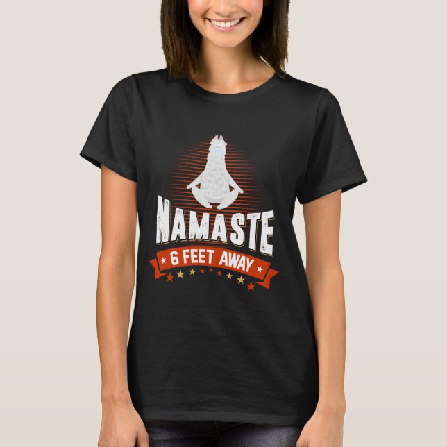 Camiseta Namaste 6 pés distante Llama com máscara facial Yo (Frente)