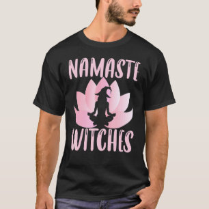 Camiseta Namaste Bruxa Descalça Chapéu de Halloween Mandala