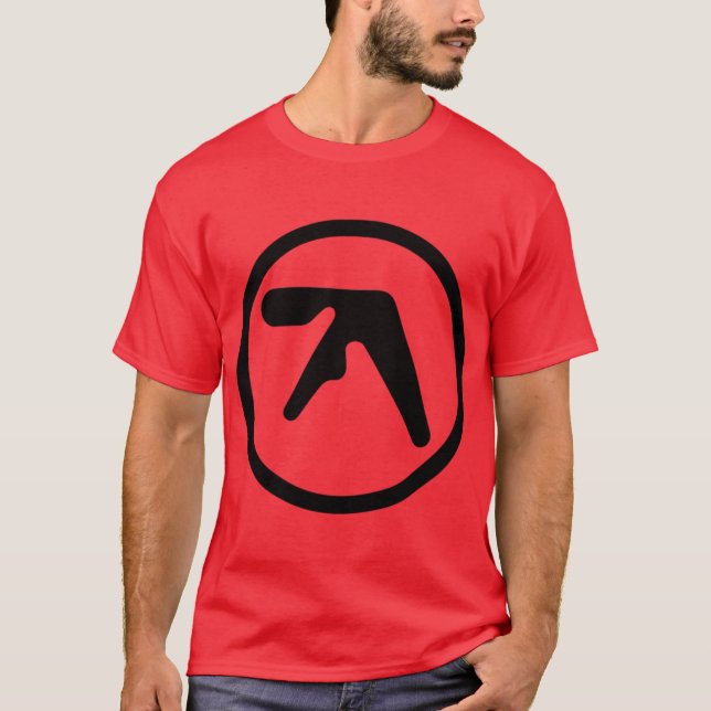 Camiseta Namorada de Aphewin (Frente)