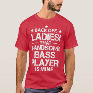 Camiseta Namorada de Assassino Oferece Mulher Jogadora de B