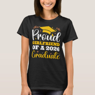 Camiseta Namorada Orgulhosa de uma Formatura Personalizada 