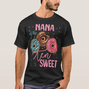 Camiseta Nana Da Doce 10.ª Festa de aniversário Da Rosquinh