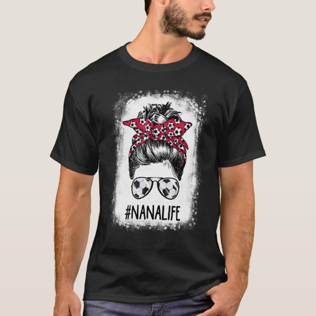 Camiseta Nana Life Soccer Nana Messy Bun Hair Moth (Frente)