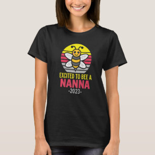 Camiseta Nanna 2023 Abelha Avó Animada por ser uma Nanna