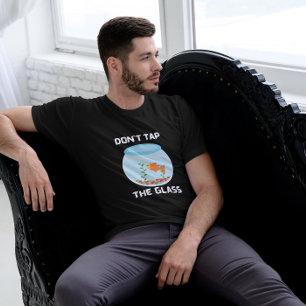 Camiseta Não Bata No Vidro Citação Engraçada De Peixe